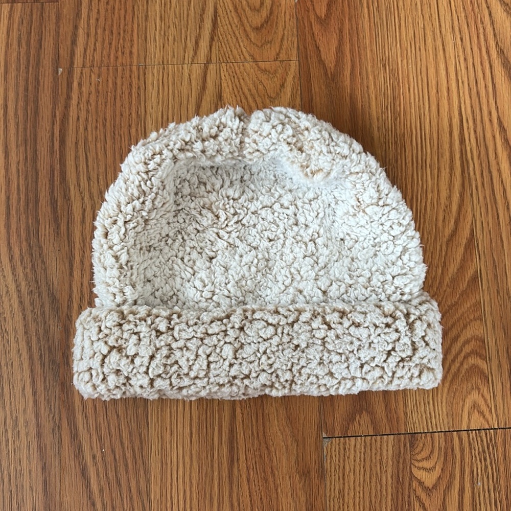 Urban Outfitters fluffy beanie